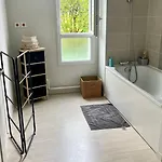 T3 - Parking Prive - Terrasse - Proche Busway *