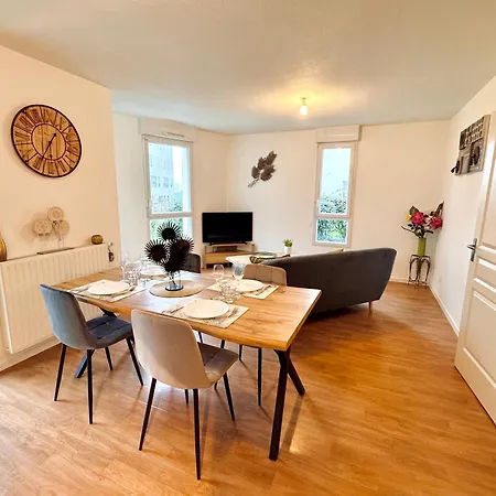 Apartman T3 - Parking Prive - Terrasse - Proche Busway Nantes